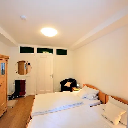 Vier Apartment