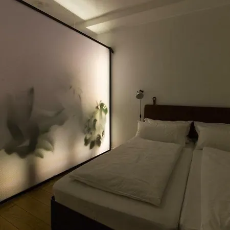 四房间旅馆