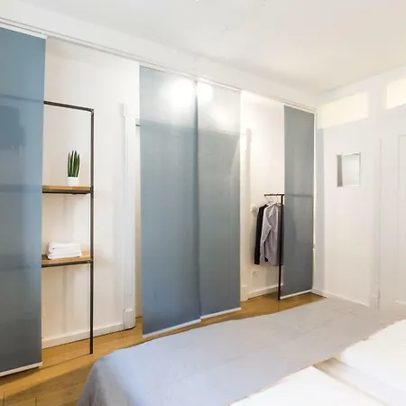 Vier Apartment